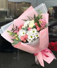 Букет цветов из:  Розы, Лизиантусы и Хризантемы в Белореченском
